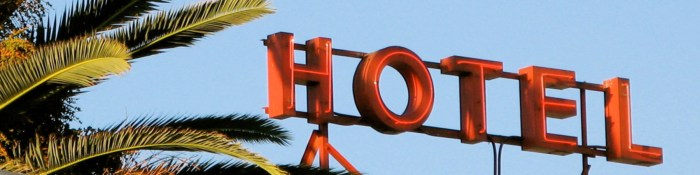 Hotels That Offer Free Shuttle Services to Popular Attractions